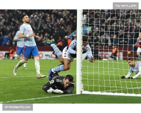 瓦伦西亚后卫富尔基耶膝关节受伤,迪亚卡比肌肉挫伤长期缺阵 瓦伦西亚后卫富尔基耶膝关节受伤,迪亚卡比肌肉挫伤长期缺阵